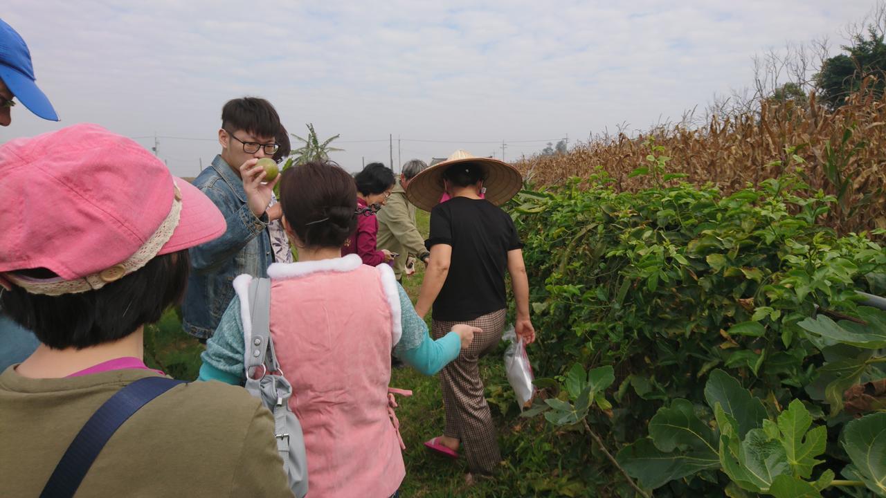 Sky Gift Traditional Farm B&B Dongshi  Bagian luar foto